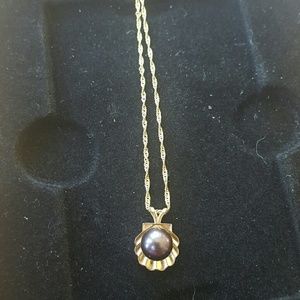 Gold purple pearl necklace